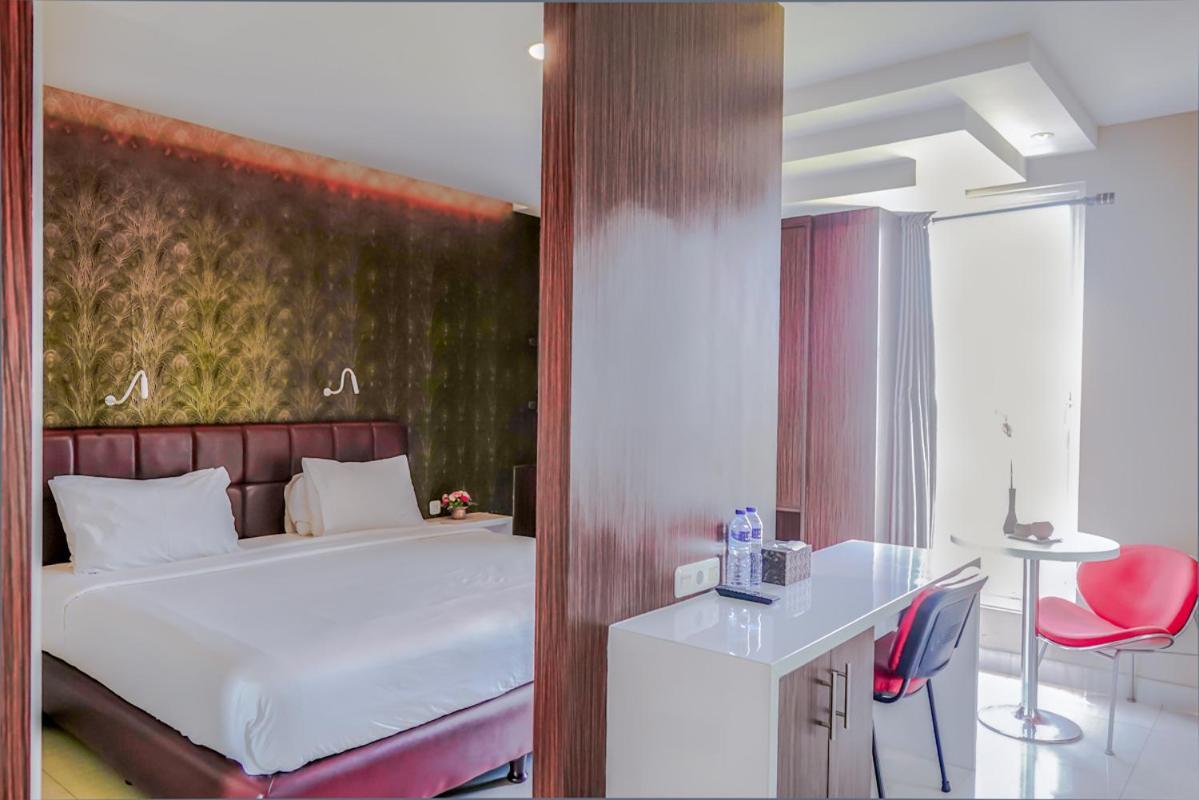 Empress Hotel Makassar City Center By Life المظهر الخارجي الصورة